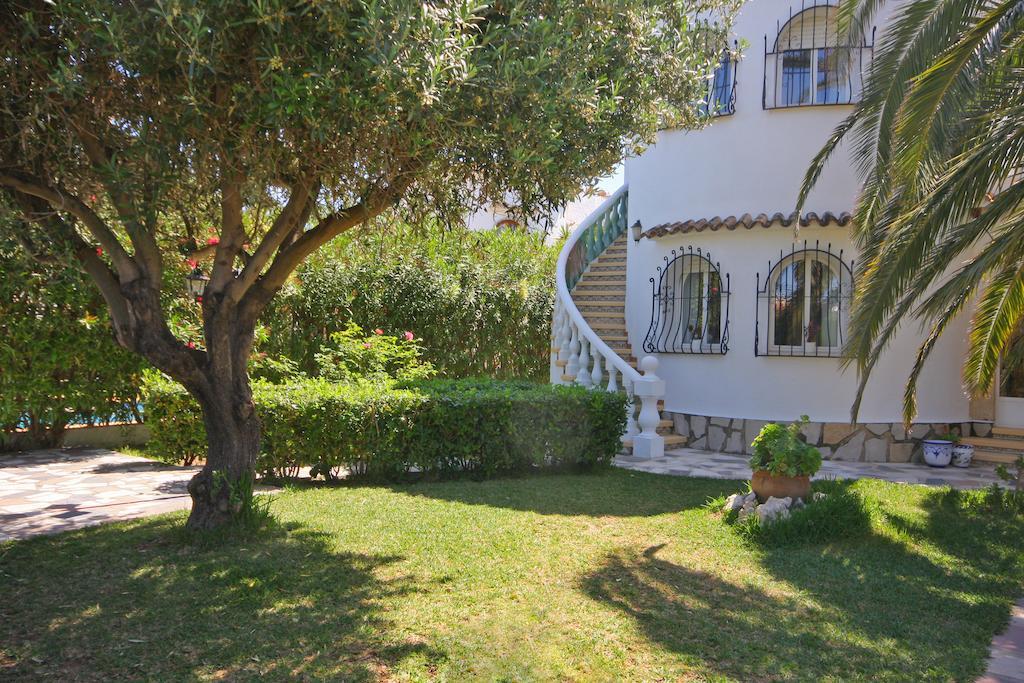 Monarch Apartments Villa