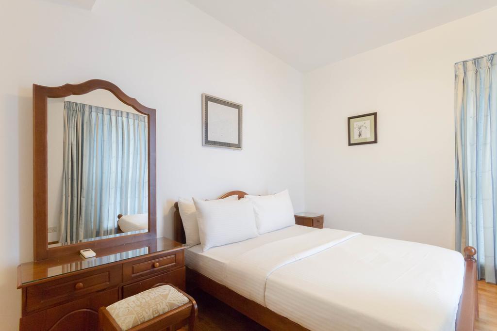 Monarch Apartments Villa